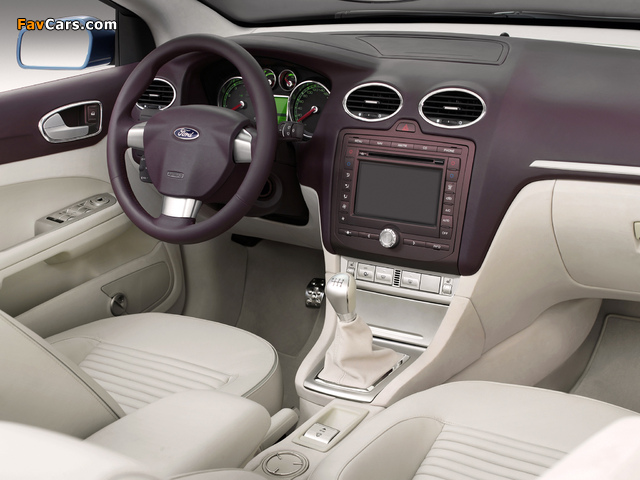 Ford Focus Vignale Concept 2004 wallpapers (640 x 480)