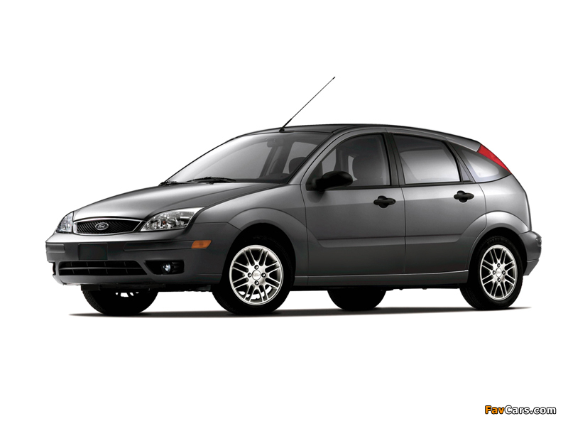 Ford Focus ZX5 2005–07 photos (800 x 600)