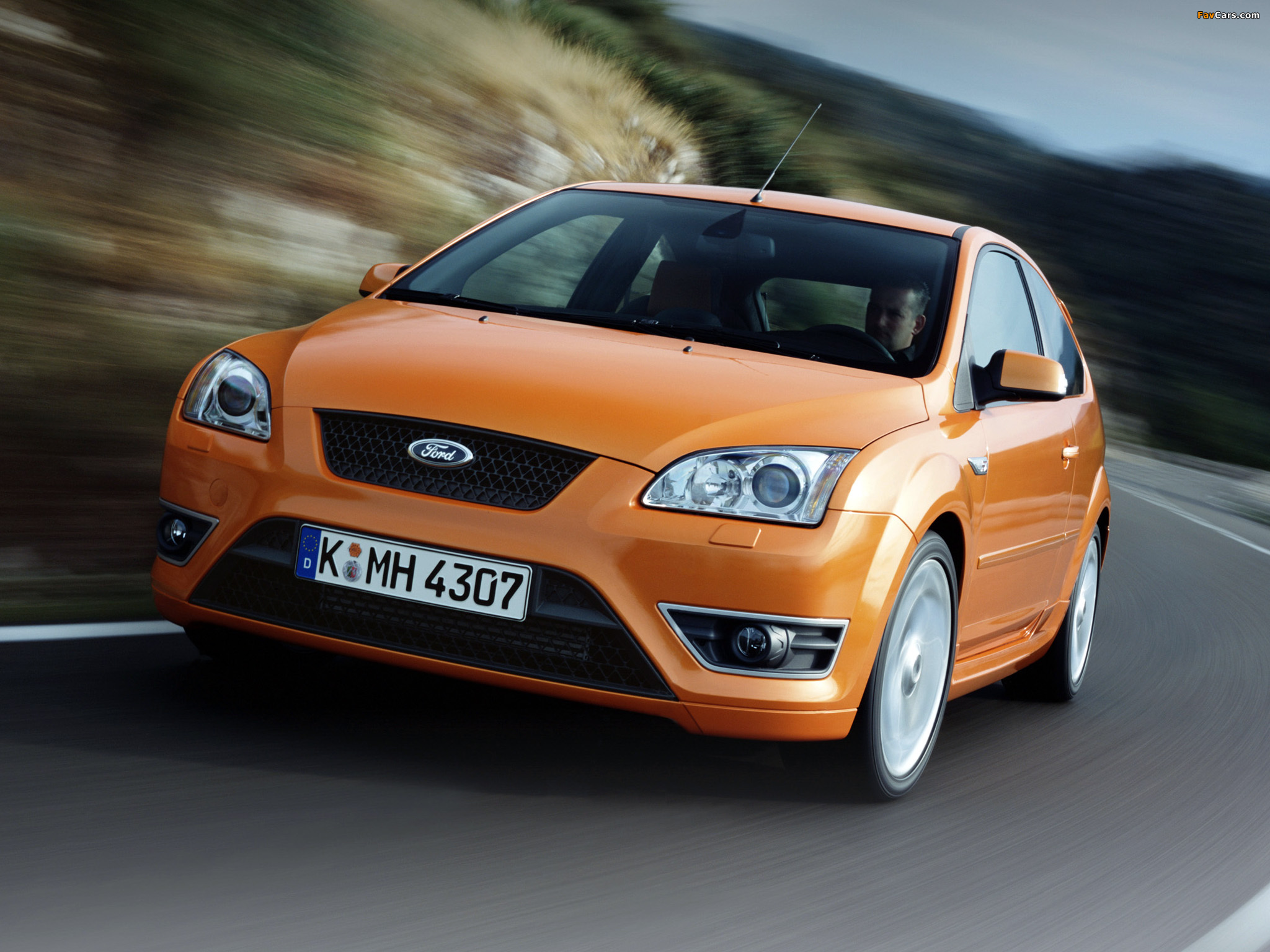 Ford Focus ST 3-door 2005–07 photos (2048 x 1536)