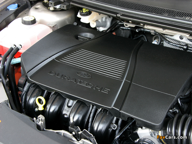 Ford Focus Sedan ZA-spec 2007–08 photos (640 x 480)