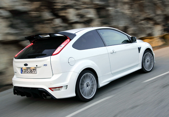 Ford Focus RS 2009–10 images