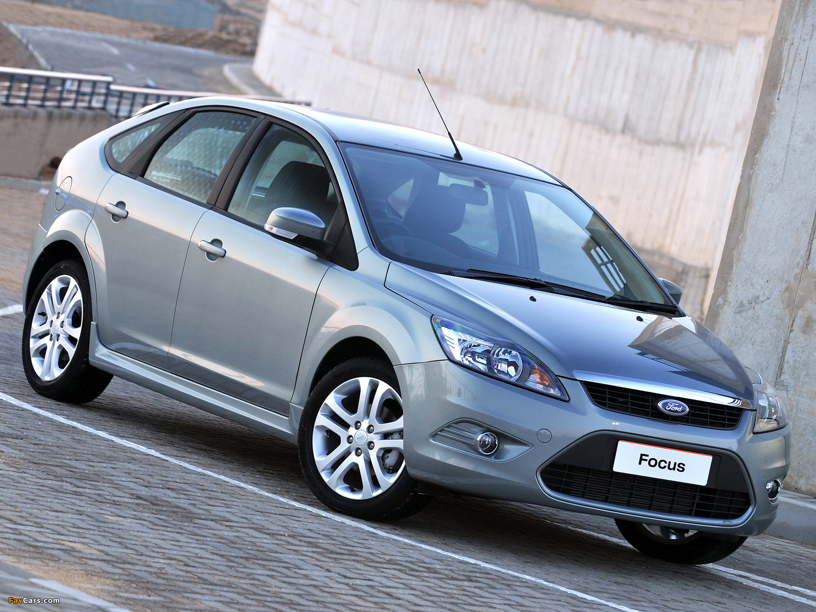 Ford Focus 5-door ZA-spec 2009–10 photos (1600 x 1200)