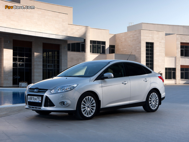 Ford Focus Sedan 2010 images (640 x 480)