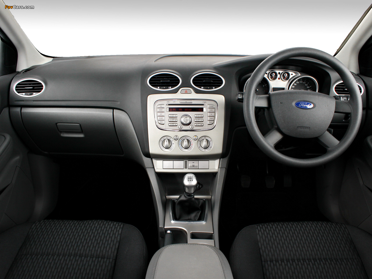 Ford Focus Sedan ZA-spec 2010–11 photos (1280 x 960)