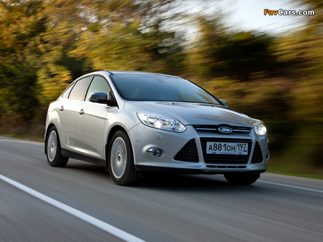 Ford Focus Sedan 2010 pictures (640 x 480)