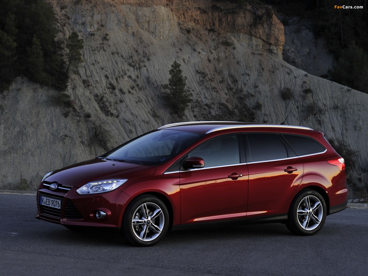 Ford Focus Wagon 2010 wallpapers (1280 x 960)