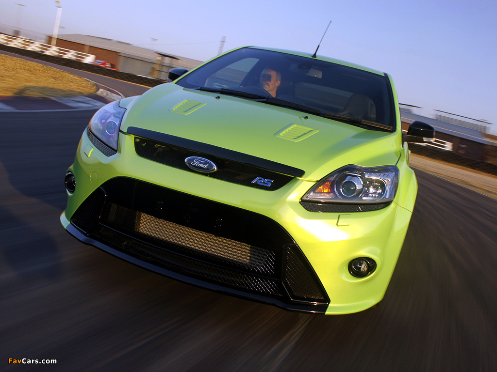 Ford Focus RS ZA-spec 2010 wallpapers (1024 x 768)