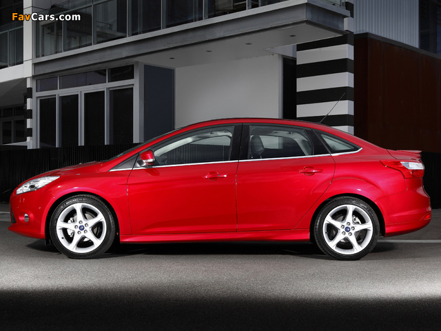 Ford Focus Sedan AU-spec 2011 images (640 x 480)