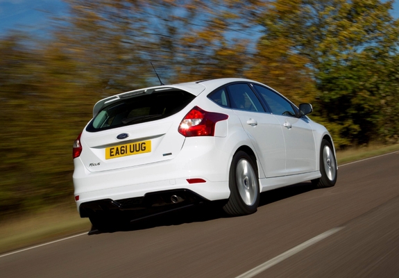 Ford Focus Zetec S 2011 photos