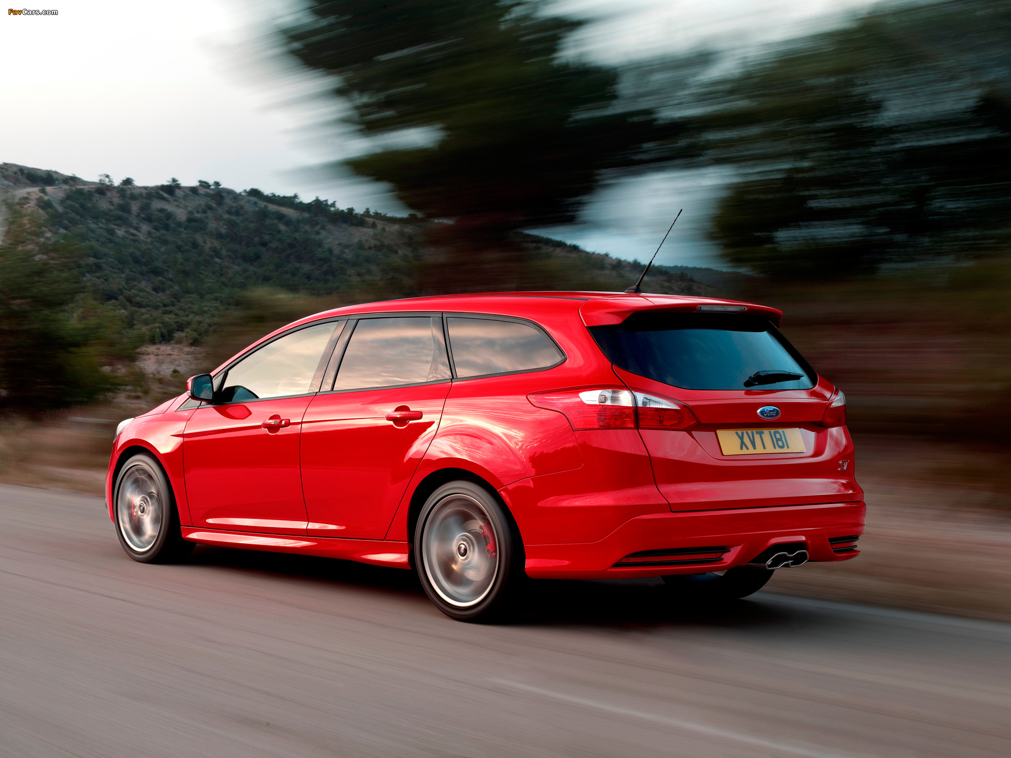 Ford Focus ST Wagon 2012 images (2048 x 1536)