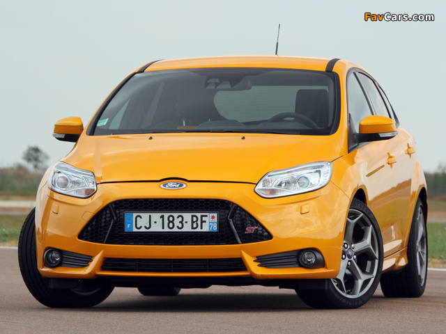 Ford Focus ST 2012 images (640 x 480)