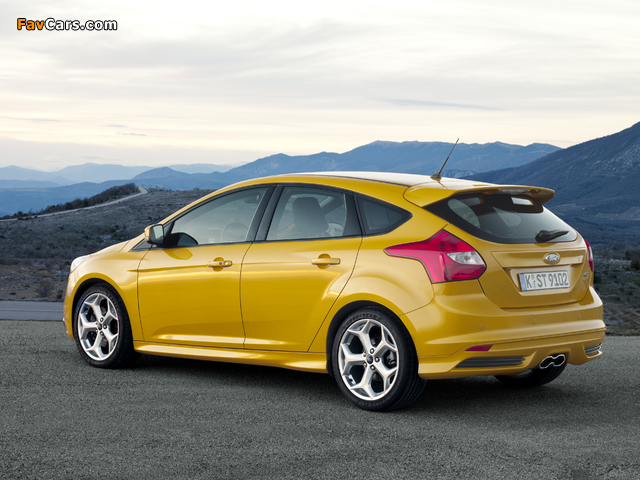 Ford Focus ST (DYB) 2012–14 images (640 x 480)