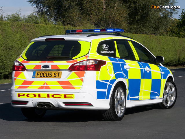 Ford Focus ST Wagon Police 2012 photos (640 x 480)