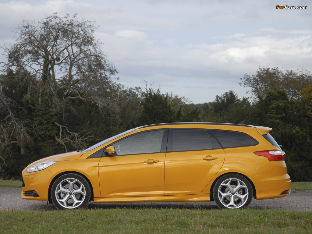 Ford Focus ST Wagon UK-spec 2012 pictures (1024 x 768)