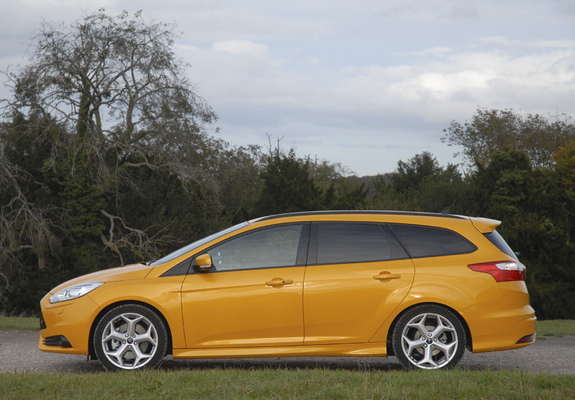 Ford Focus ST Wagon UK-spec 2012 pictures