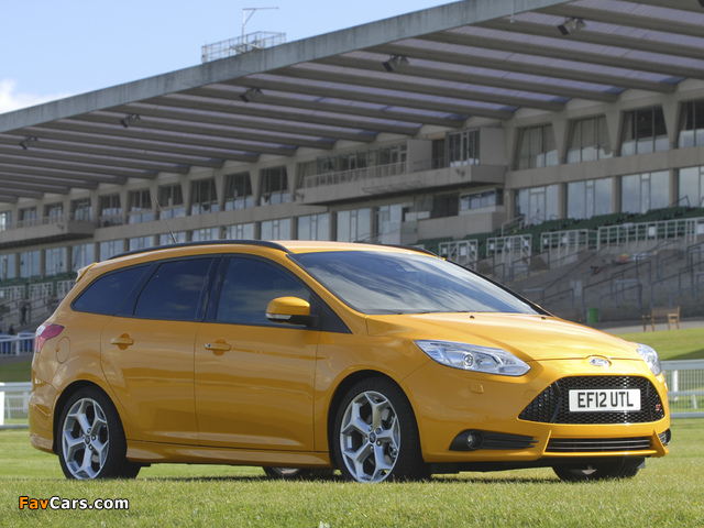 Ford Focus ST Wagon UK-spec 2012 pictures (640 x 480)