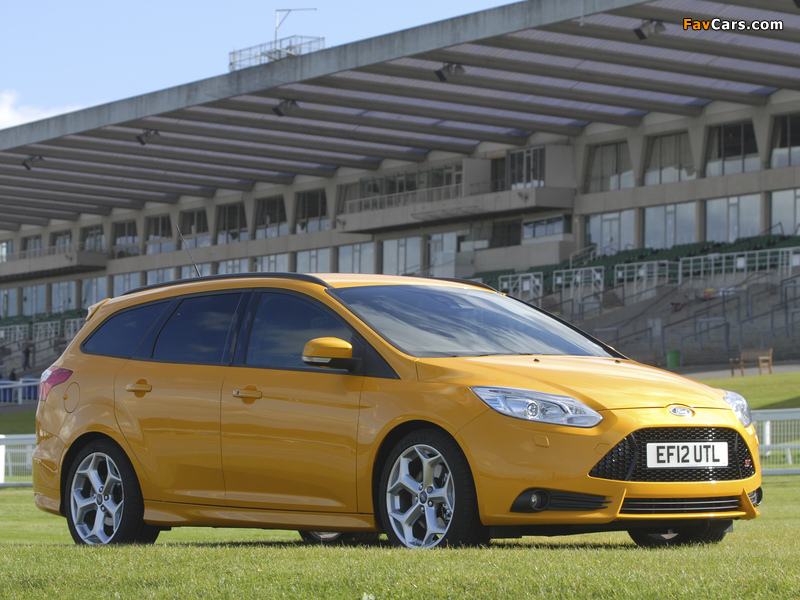 Ford Focus ST Wagon UK-spec 2012 pictures (800 x 600)