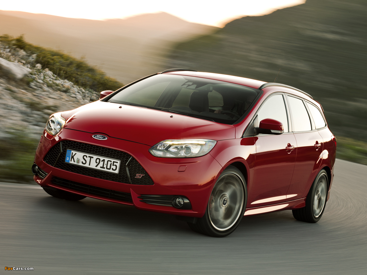 Ford Focus ST Wagon 2012 pictures (1280 x 960)
