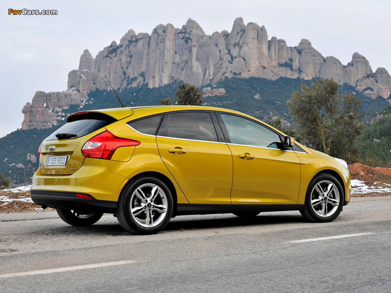 Ford Focus 5-door EcoBoost 2012 wallpapers (800 x 600)