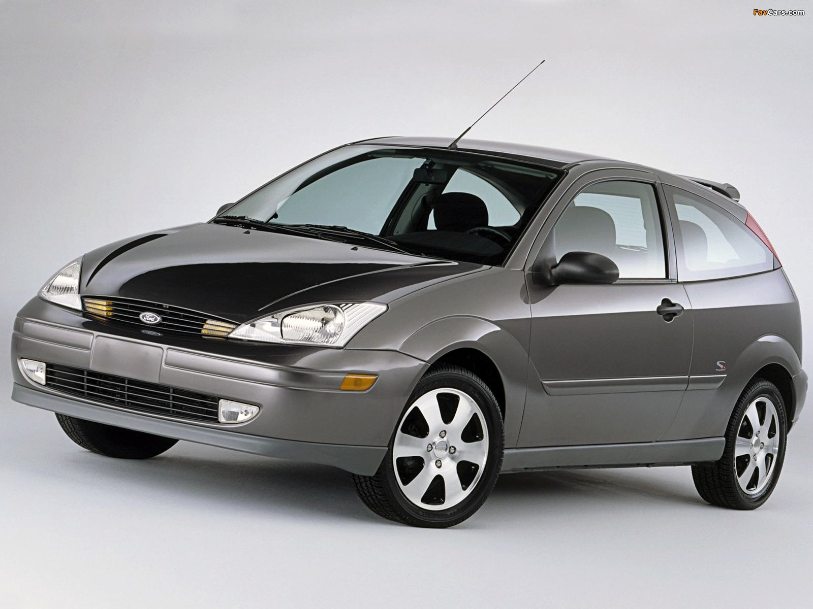 Images of Ford Focus ZX3 S2 2001–02 (1600 x 1200)