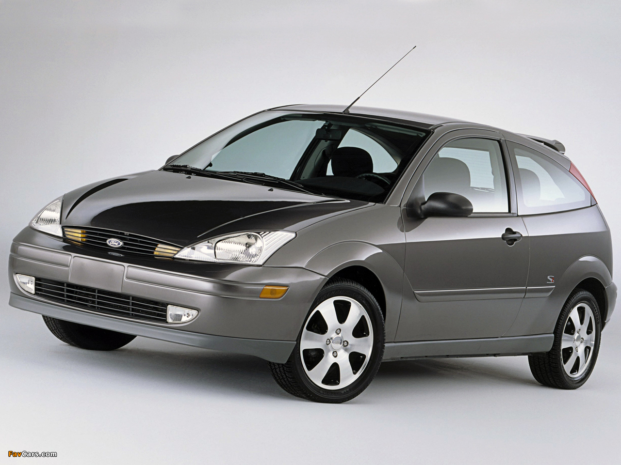 Images of Ford Focus ZX3 S2 2001–02 (1280 x 960)