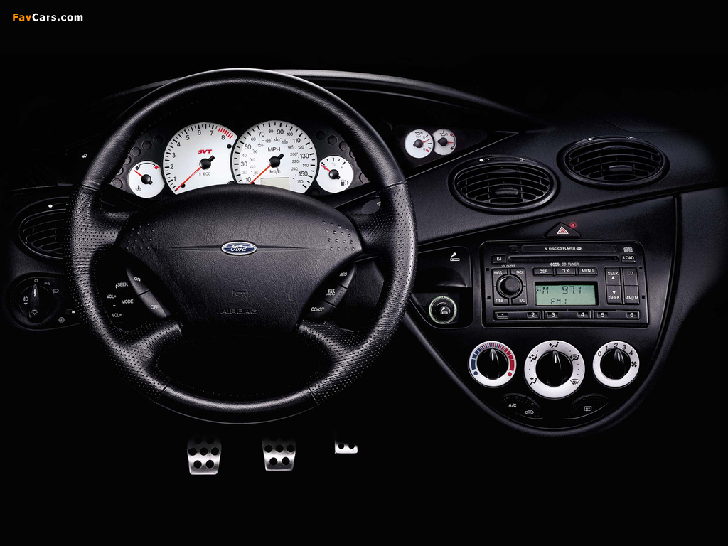 Images of Ford Focus SVT 3-door US-spec 2002–04 (1024 x 768)
