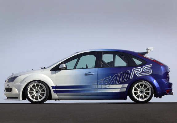 Images of Ford Focus Touring Car Concept 2004