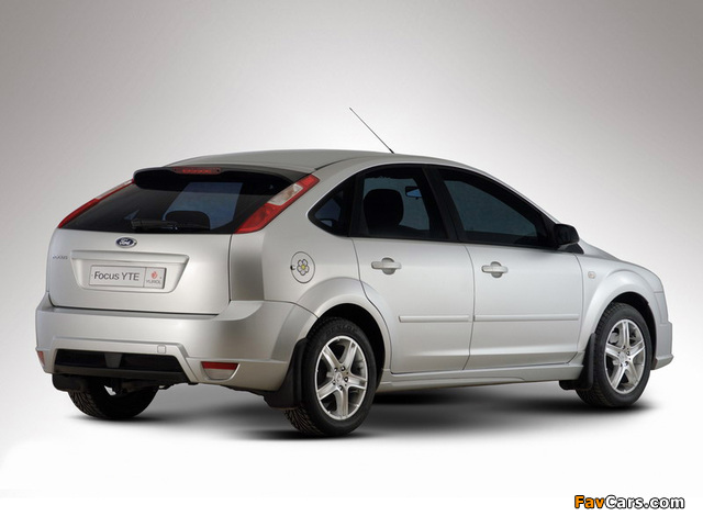 Images of YUrolTyuning Ford Focus YTE 2004–08 (640 x 480)