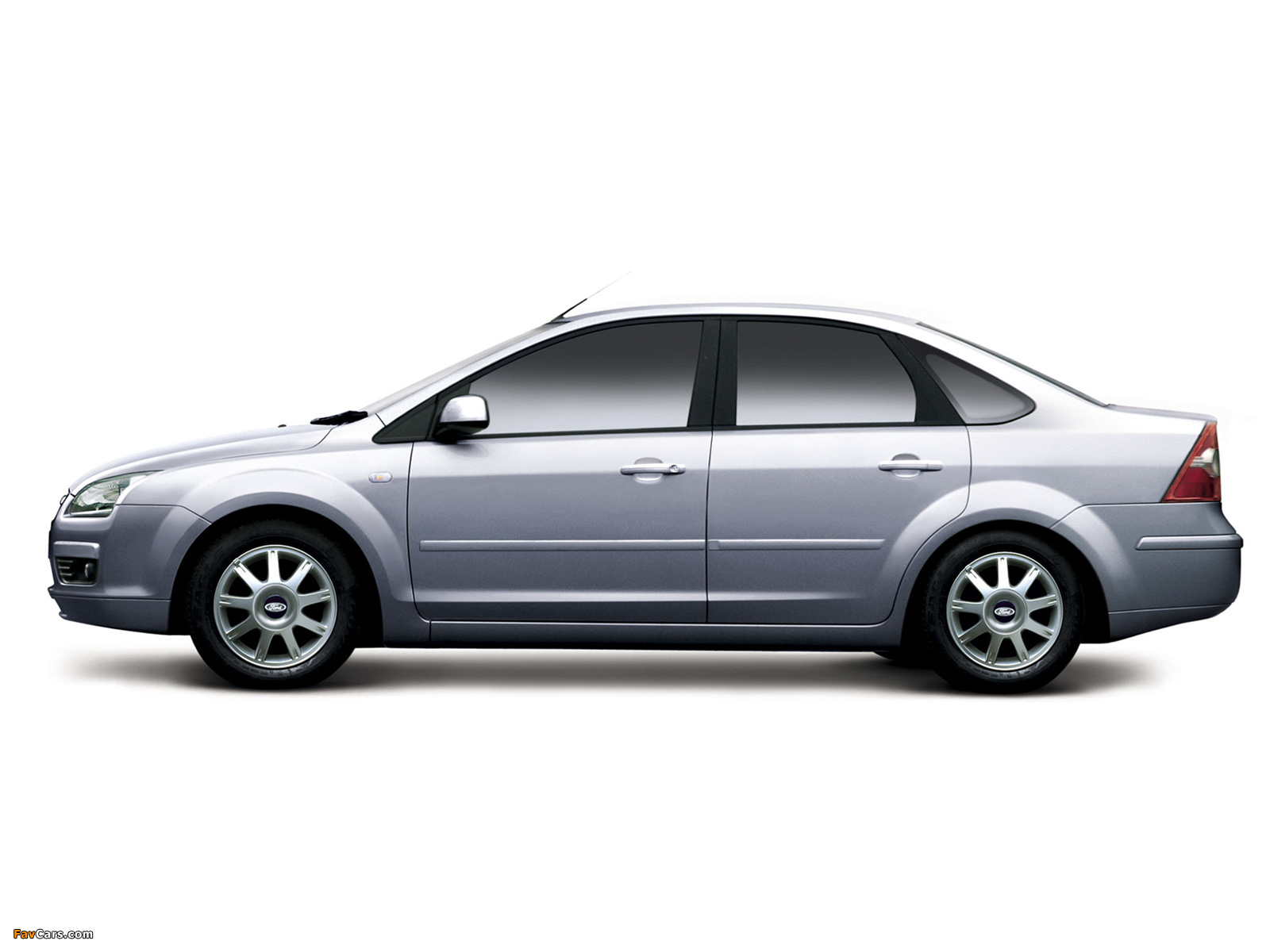 Images of Ford Focus Sedan CN-spec 2004–08 (1600 x 1200)