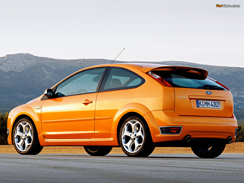 Images of Ford Focus ST 3-door 2005–07 (1024 x 768)