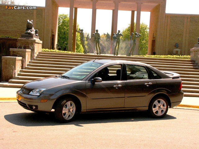 Images of Ford Focus ZX4 2005–07 (640 x 480)