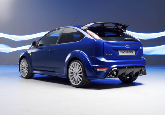 Images of Ford Focus RS UK-spec 2009–10