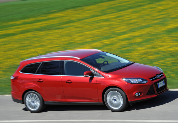 Images of Ford Focus Wagon 2010