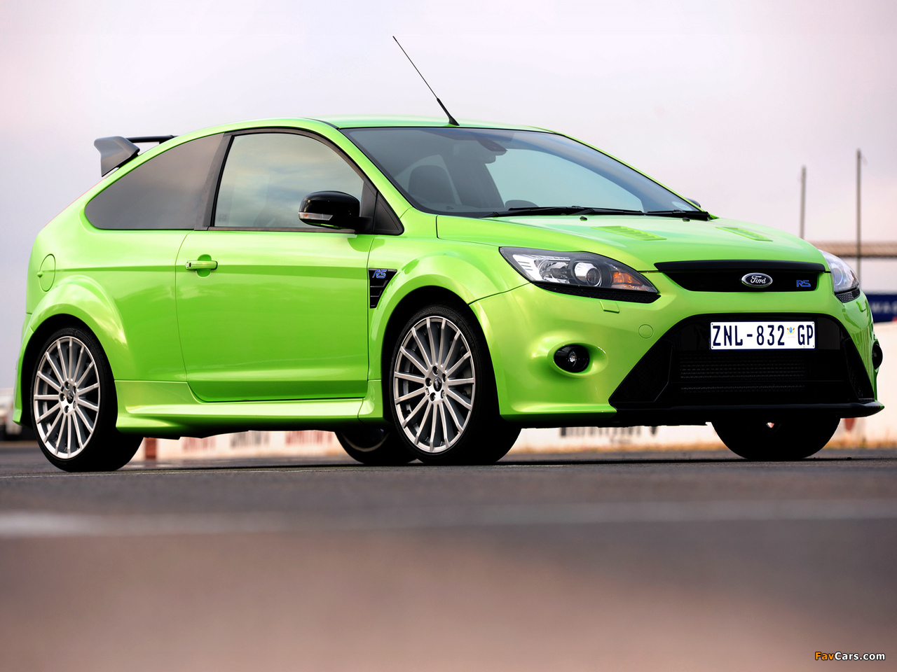 Images of Ford Focus RS ZA-spec 2010 (1280 x 960)