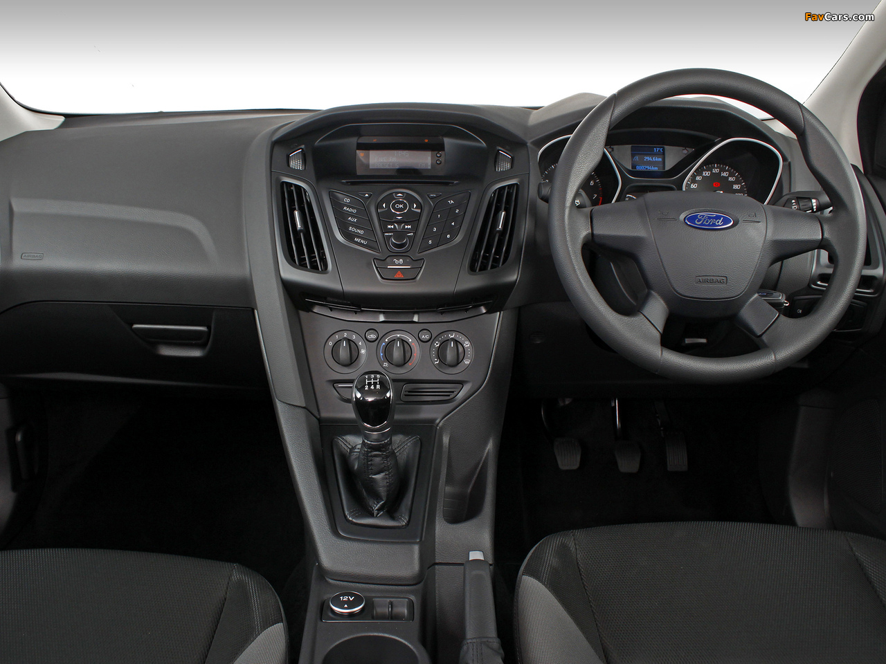 Images of Ford Focus Sedan ZA-spec 2011 (1280 x 960)