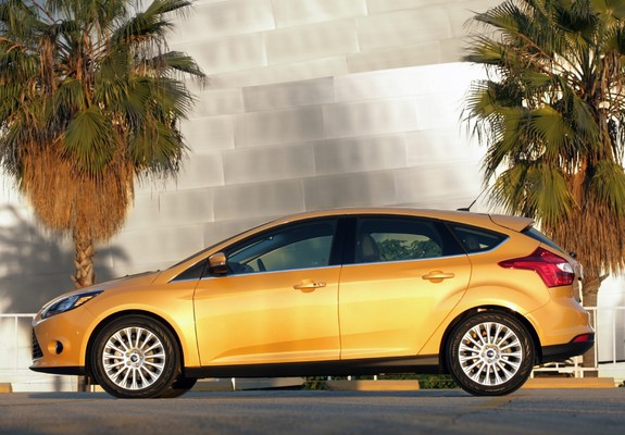 Images of Ford Focus 5-door US-spec 2011