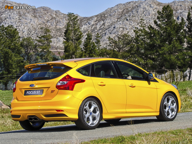 Images of Ford Focus ST ZA-spec 2012 (640 x 480)