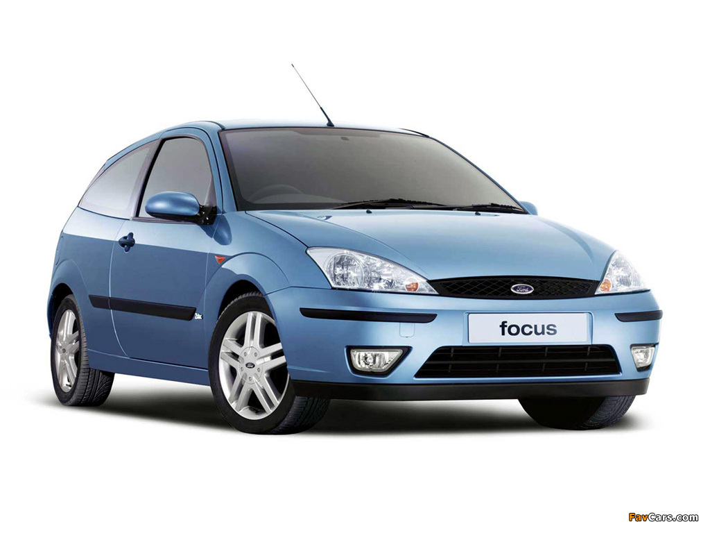 Photos of Ford Focus 3-door UK-spec 2001–04 (1024 x 768)