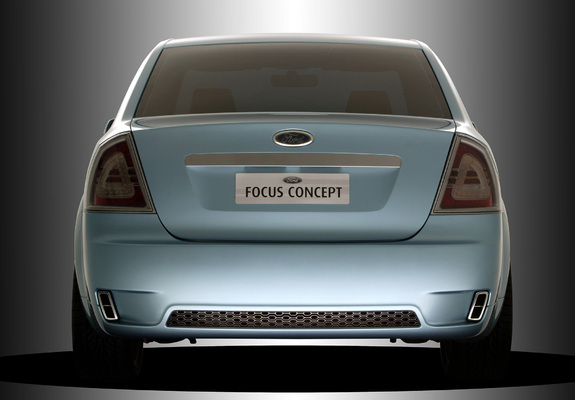 Photos of Ford Focus Concept 2004