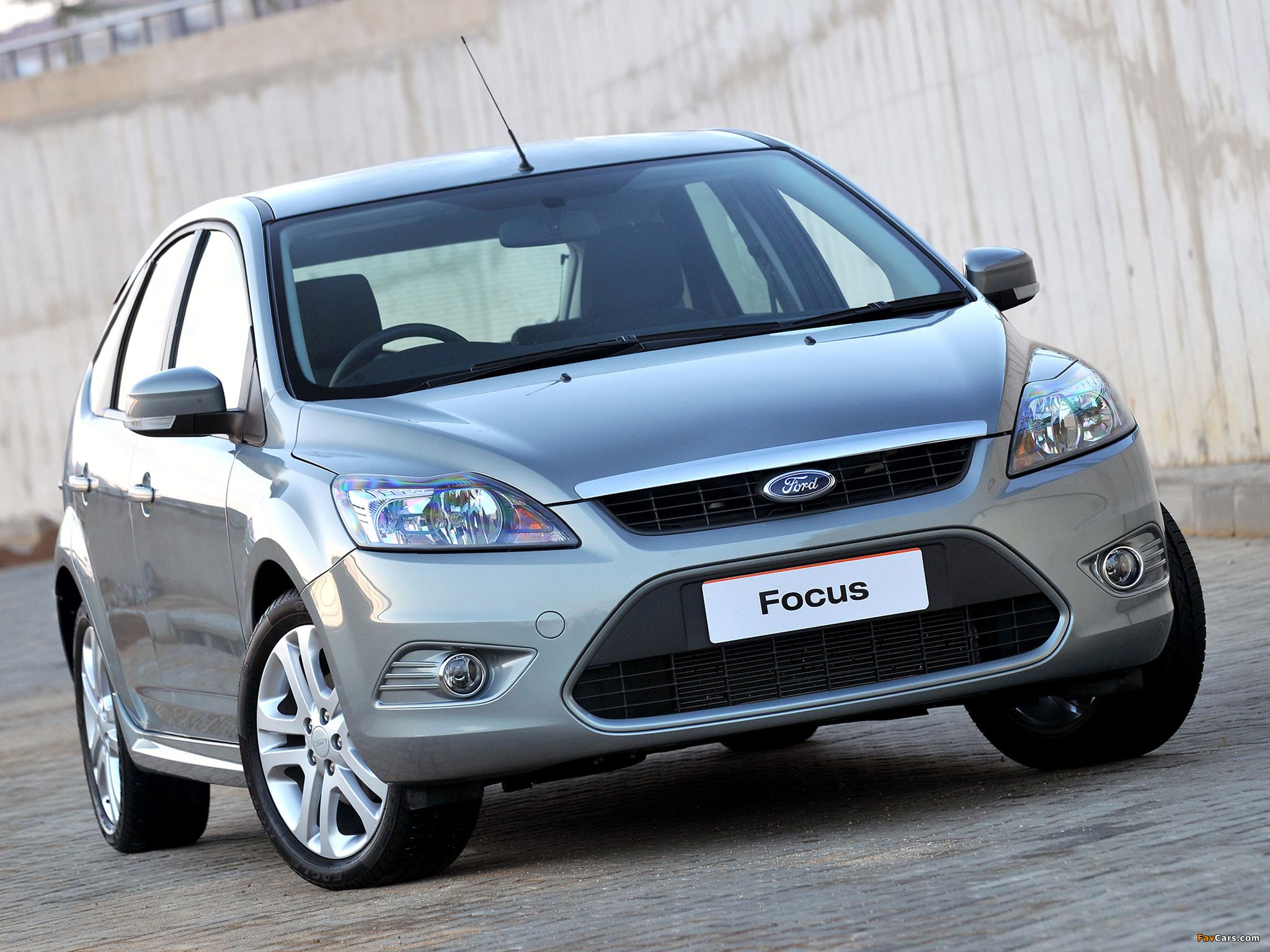 Photos of Ford Focus 5-door ZA-spec 2009–10 (2048 x 1536)