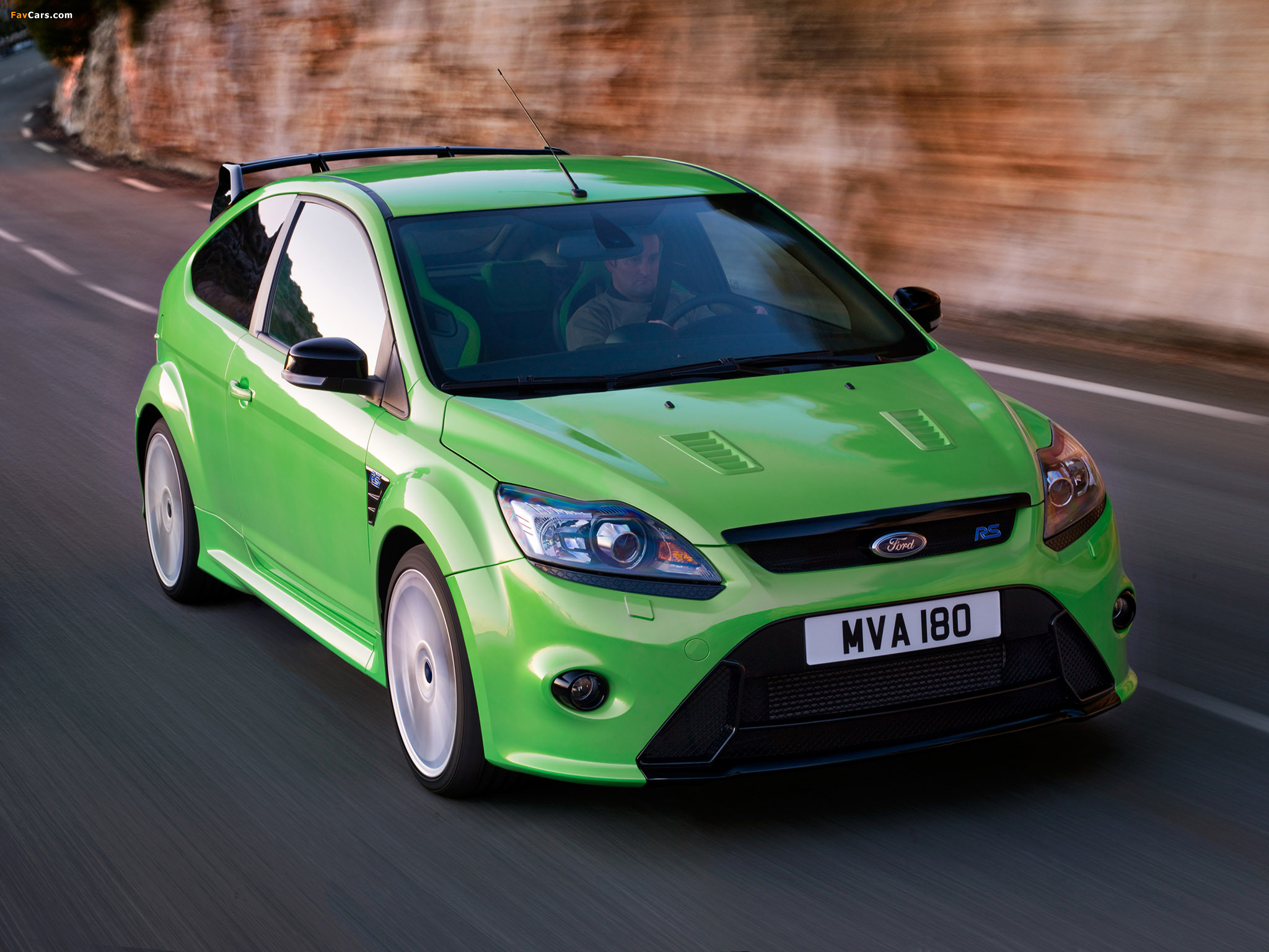 Photos of Ford Focus RS 2009–10 (2048 x 1536)