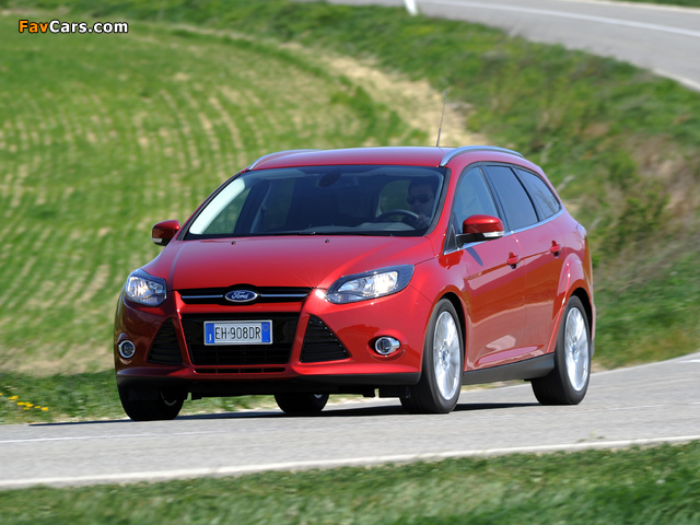 Photos of Ford Focus Wagon 2010 (640 x 480)