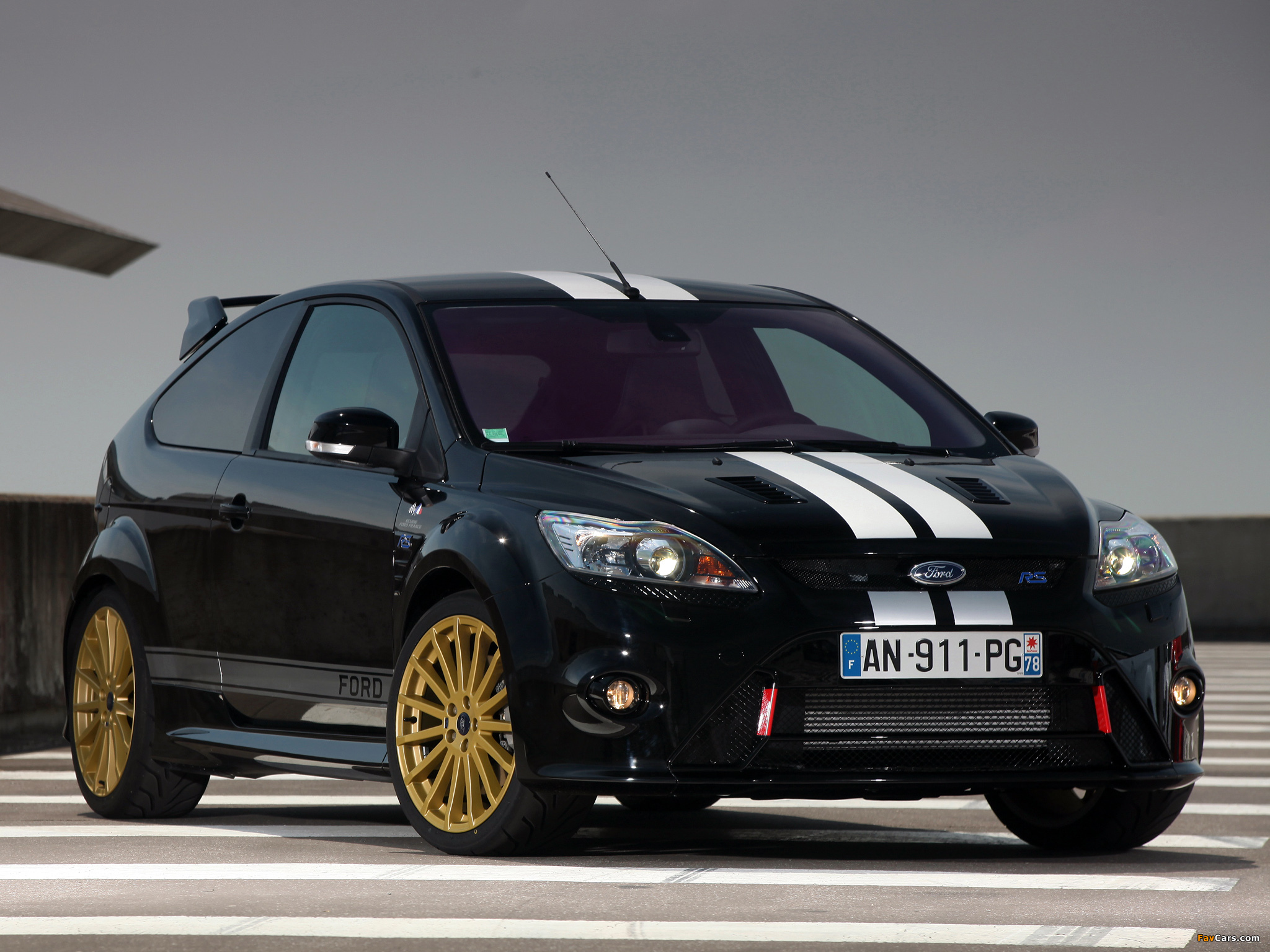 Photos of Ford Focus RS Le Mans Edition 2010 (2048 x 1536)