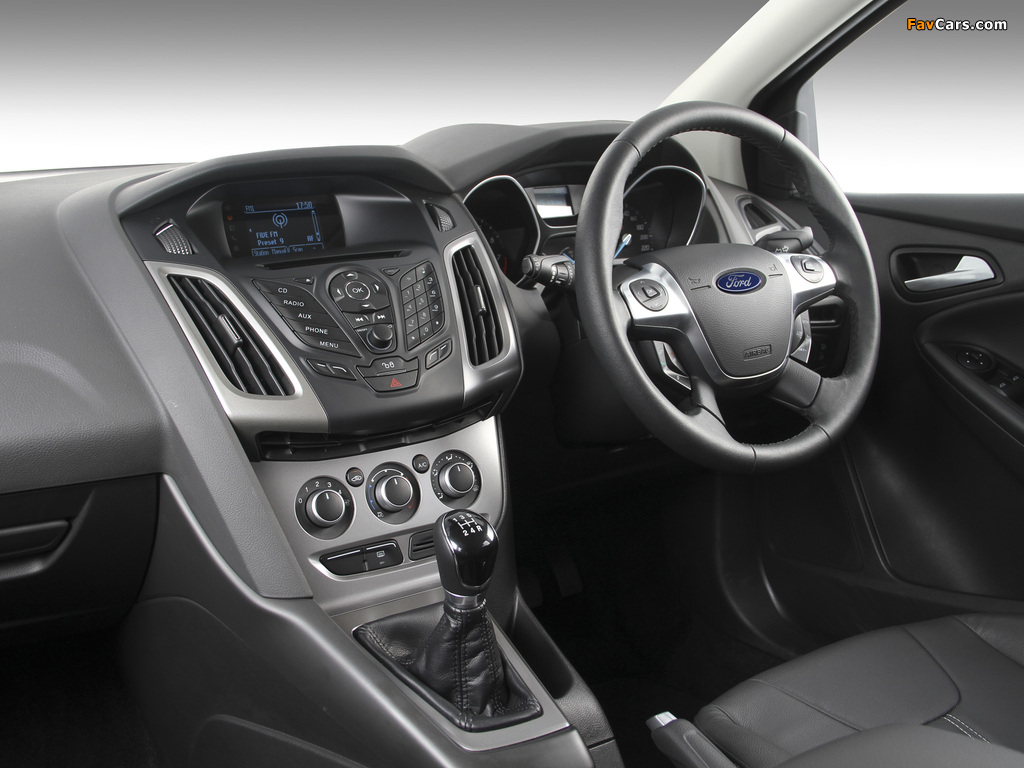 Photos of Ford Focus 5-door ZA-spec 2011 (1024 x 768)