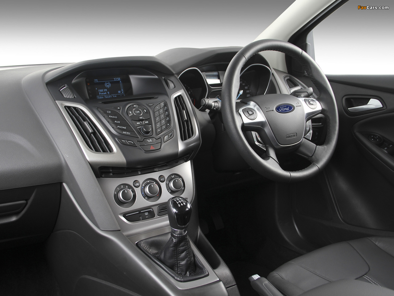 Photos of Ford Focus 5-door ZA-spec 2011 (1280 x 960)