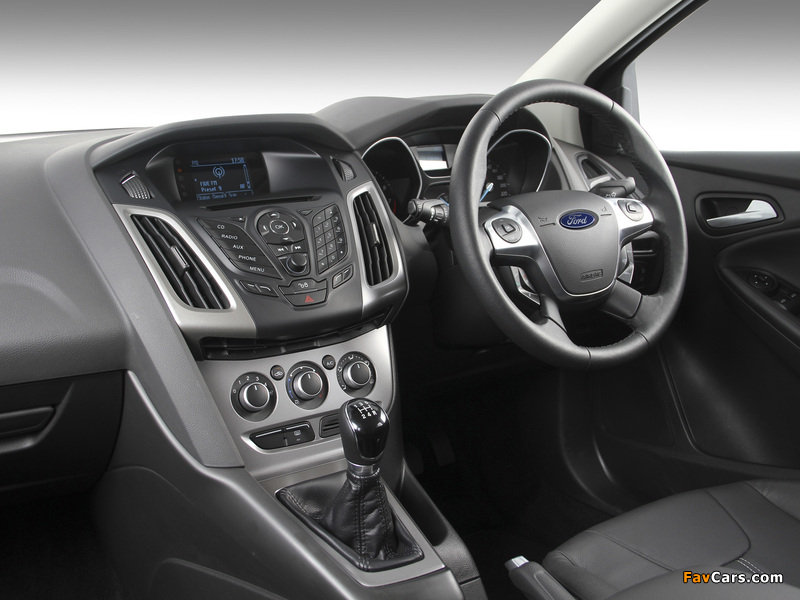 Photos of Ford Focus 5-door ZA-spec 2011 (800 x 600)
