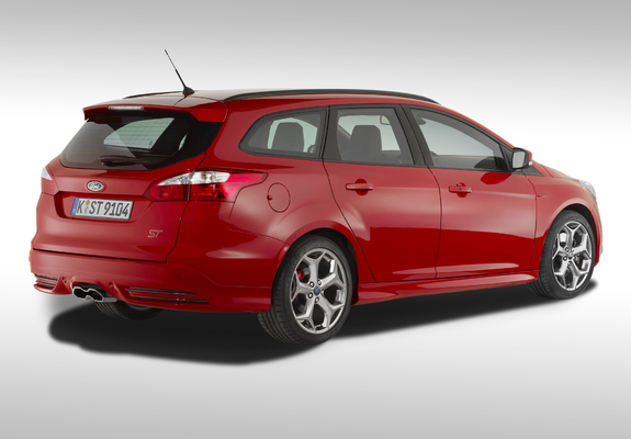 Photos of Ford Focus ST Wagon 2012