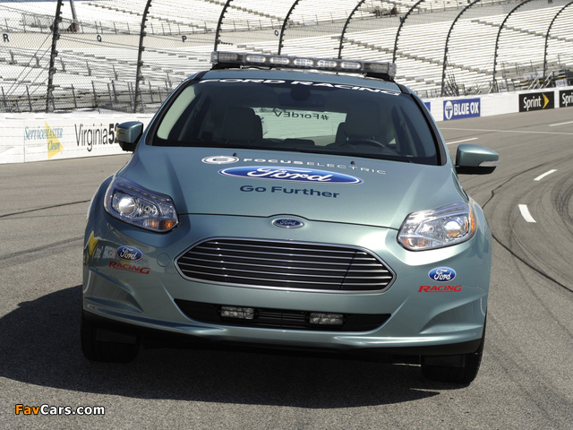 Photos of Ford Focus Electric NASCAR Pace Car 2012 (640 x 480)