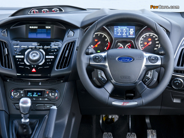 Photos of Ford Focus ST ZA-spec 2012 (640 x 480)