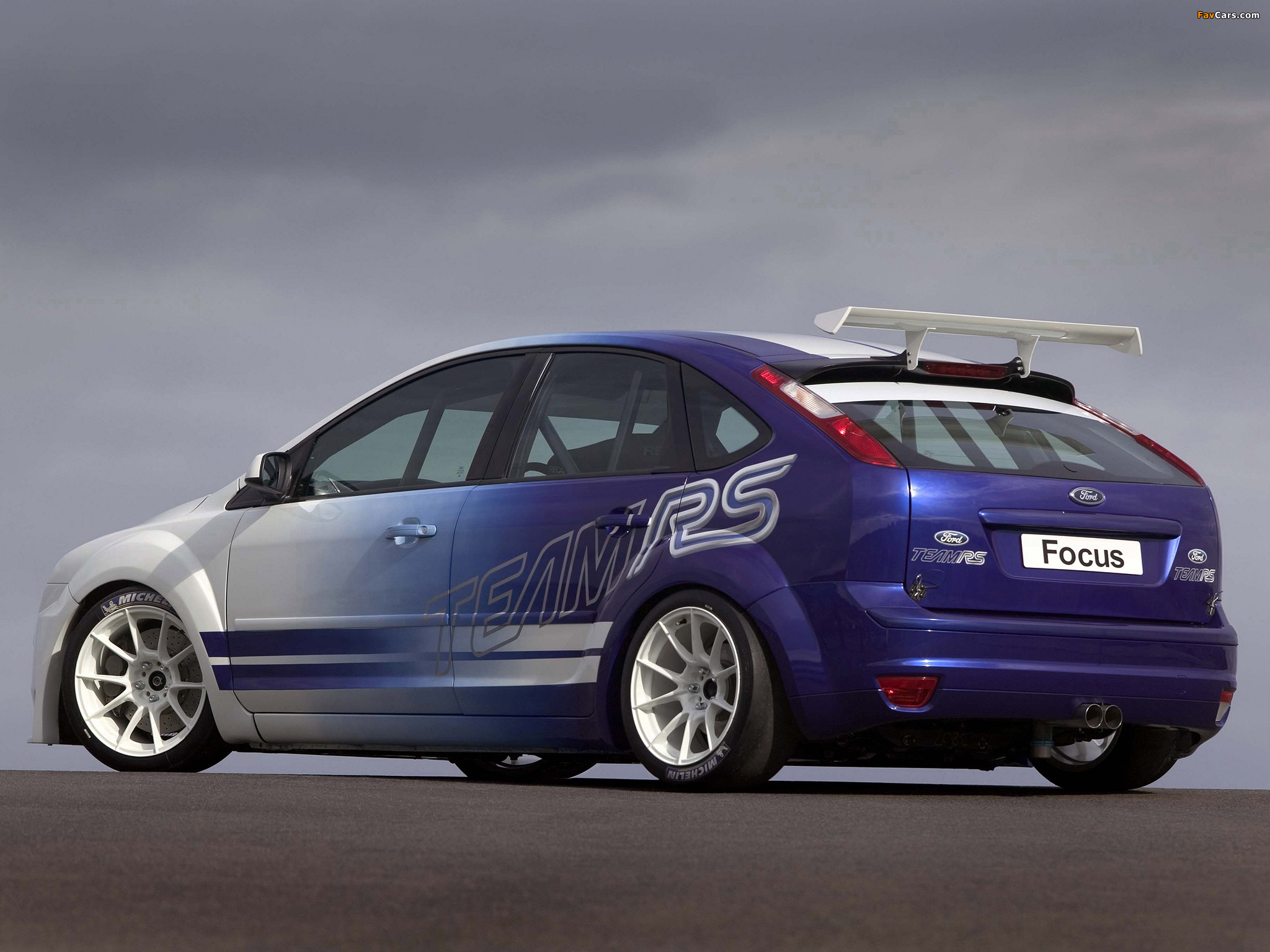 Pictures of Ford Focus Touring Car Concept 2004 (2048 x 1536)